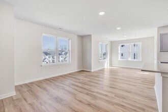 Interior Photo - Kinsley