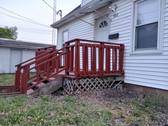Foto del edificio - 302 N Washington St
