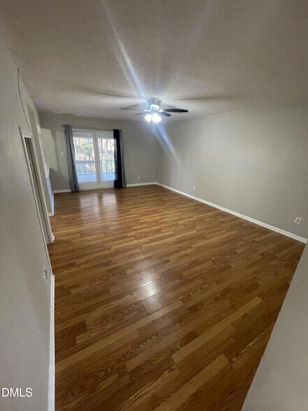 Foto del edificio - 8920 Taymouth Ct