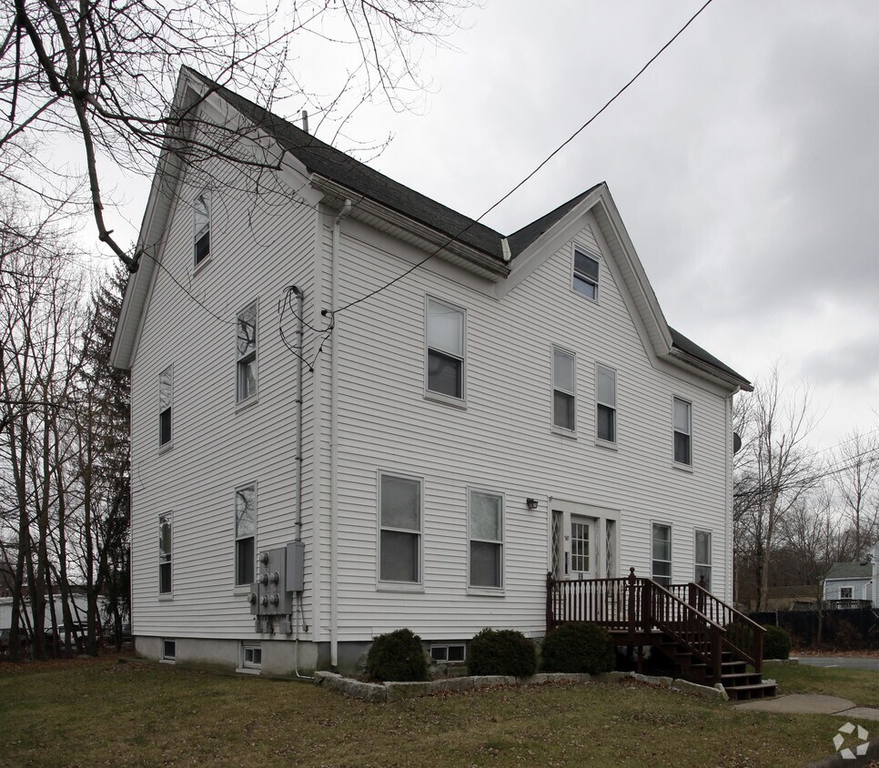 Building Photo - 98 Warren St