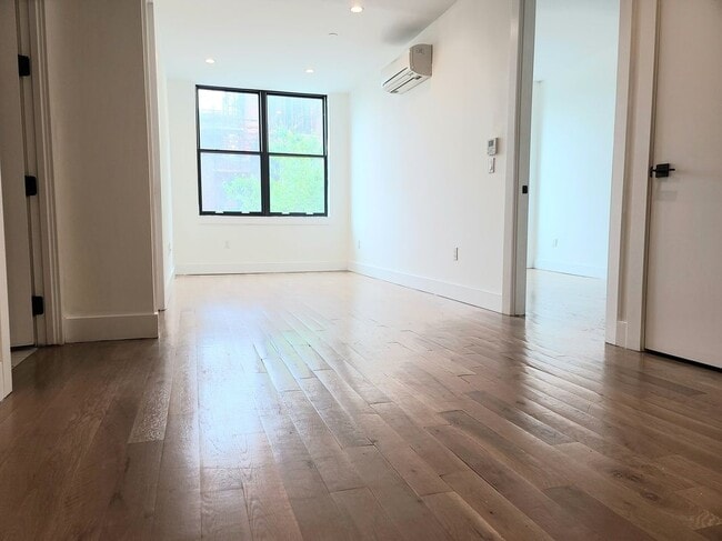 Building Photo - 333 Cypress Ave