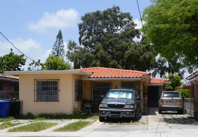 2620-22 SW 32 Ave - 2622 SW 32nd Ave