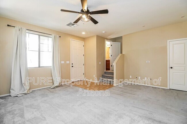 Building Photo - 72 E Catclaw St