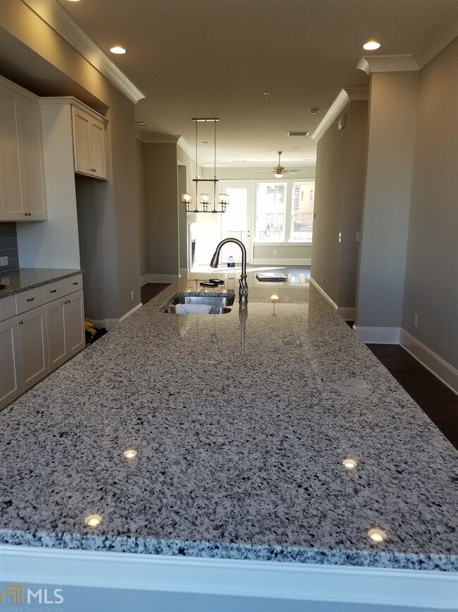 Building Photo - 6617 Encore Boulevard