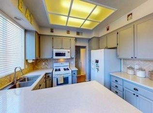 Foto del edificio - 6821 Newport Cove Way