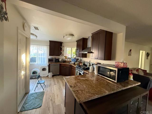 Foto del edificio - 14574 Kennebunk St