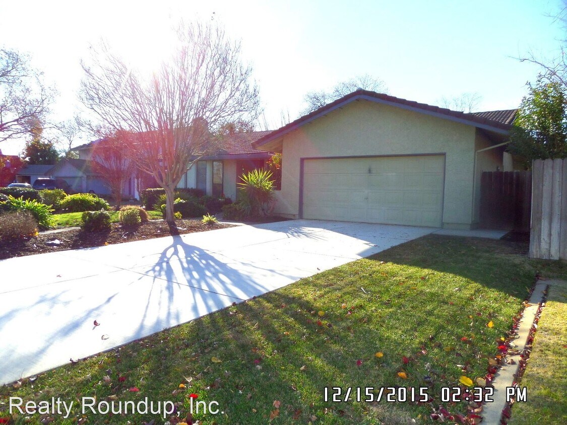 Primary Photo - 3 br, 2 bath House - 9684 Melrose Ave