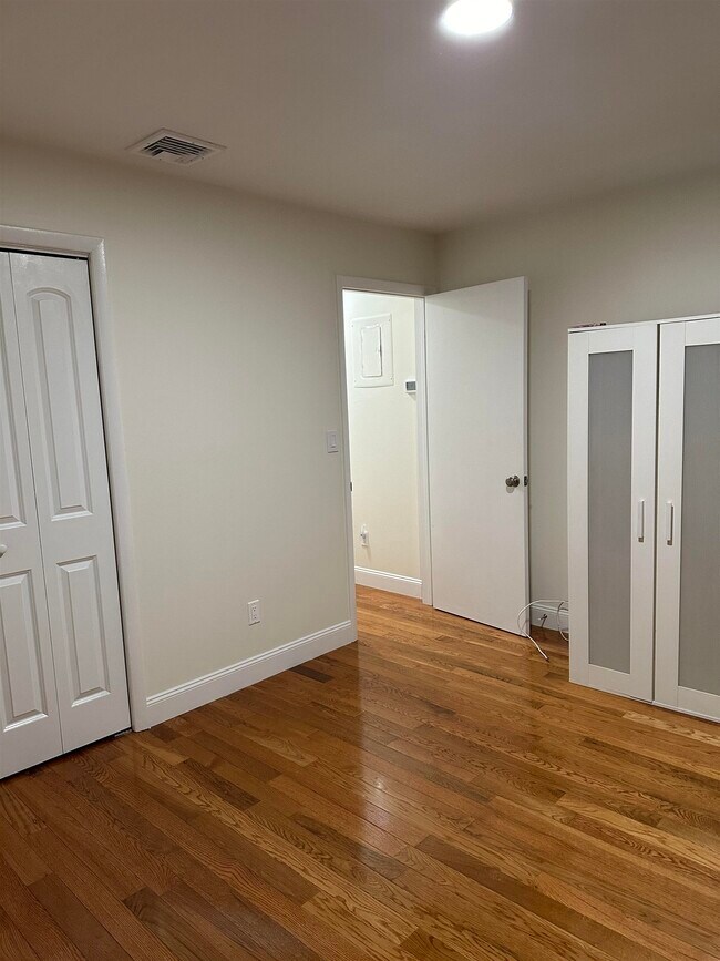 385 Kamena St Unit 303F, Fairview, NJ 07022 Condo for Rent in