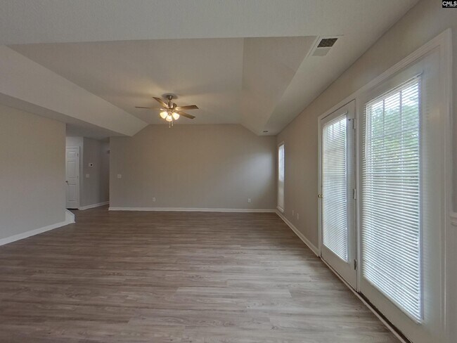 Foto del edificio - 608 Cottontail Ct N