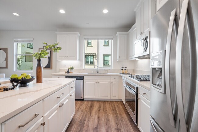 Foto del edificio - 2325 Verano Way