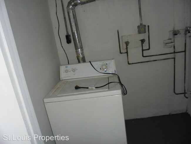 Foto del edificio - 3 br, 1 bath House - 3009 Solway Ave