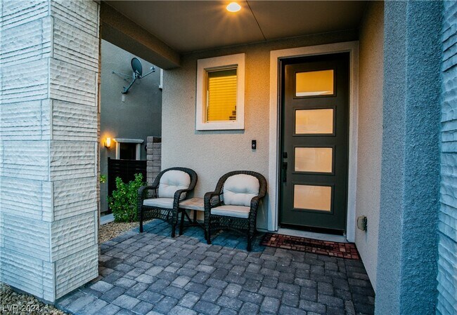 Building Photo - 2652 Evolutionary Ln