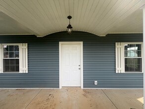 Building Photo - 146 Apache Ln