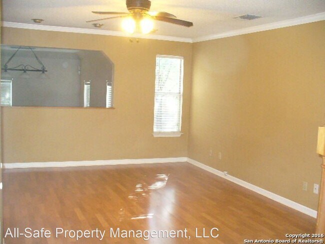 Building Photo - 4 br, 2.5 bath House - 2430 Garden Meadow