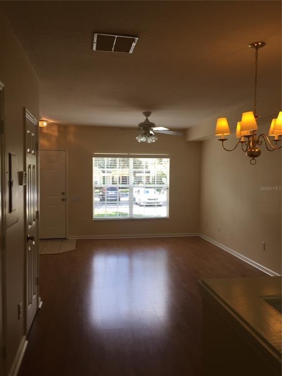 Building Photo - 1174 Vineland Pl