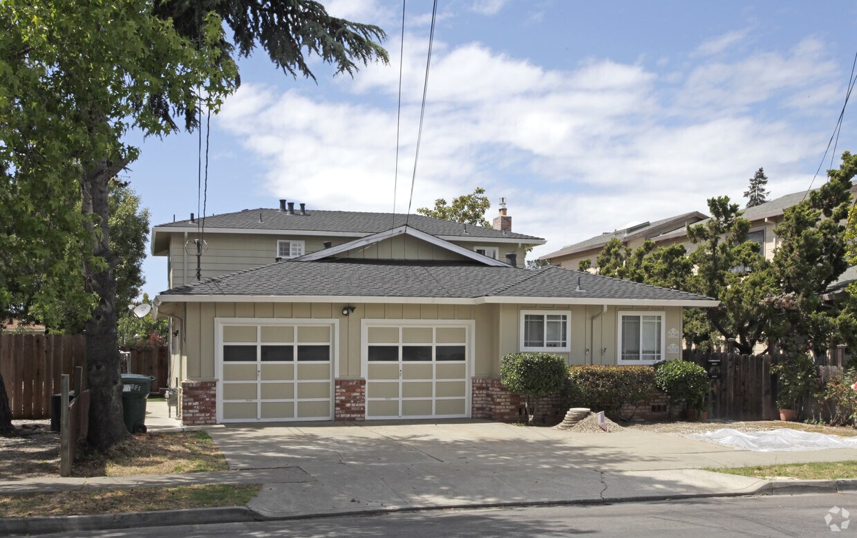 Foto principal - 1710-1712 Roosevelt Ave