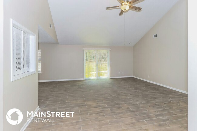 Foto del edificio - 135 Red Oak Dr