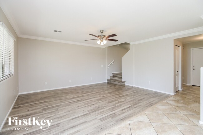Foto del edificio - 335 W Jersey Way