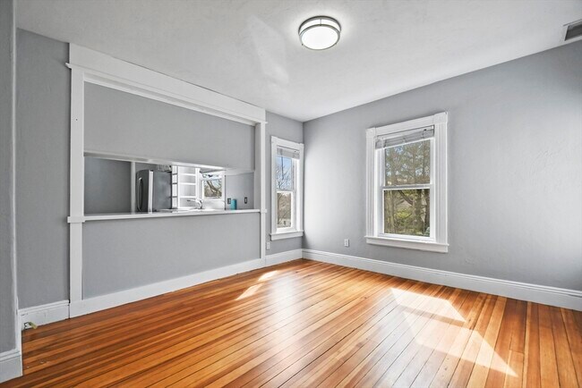 Building Photo - 48 Boylston St