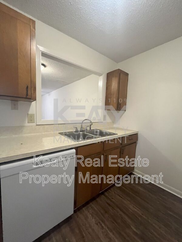 Foto del edificio - 125 Country Ln