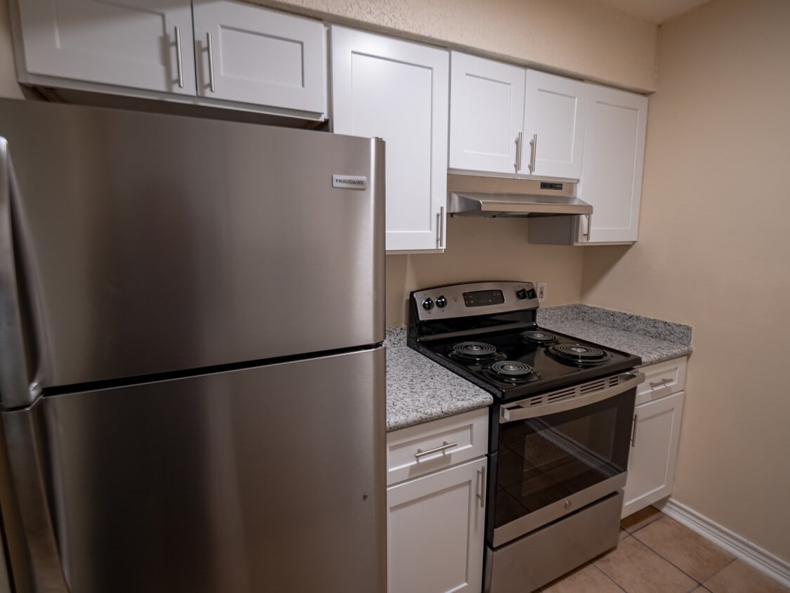Primary Photo - The Concord Apartments