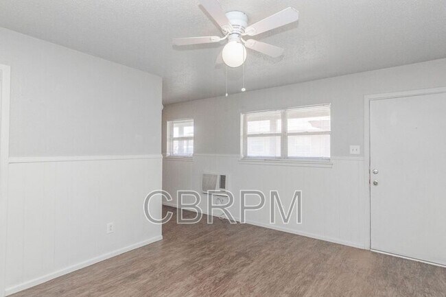 Building Photo - 1310 53rd St