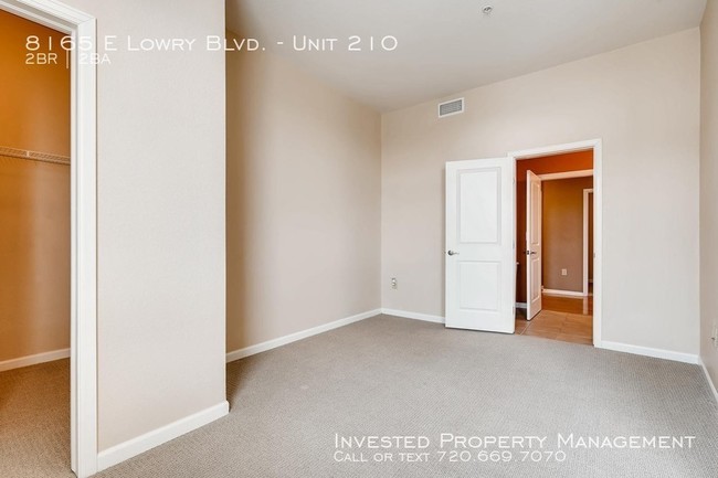 Building Photo - 8165 E Lowry Blvd