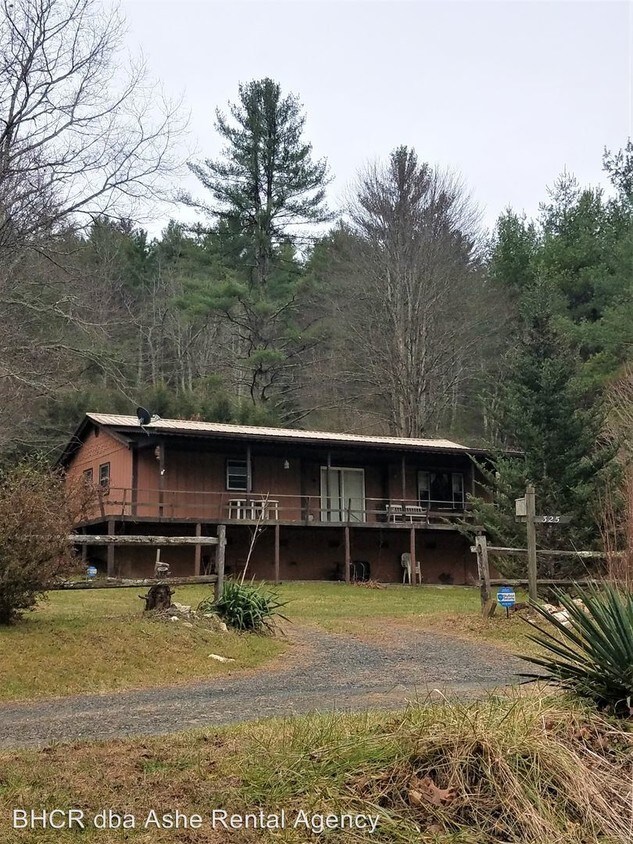 Primary Photo - 2 br, 1 bath House - 325 River Lane