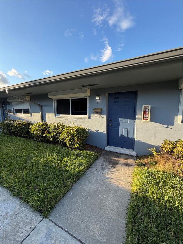 Foto principal - 1821 N 17th Ct