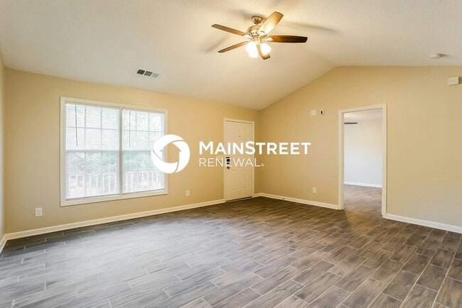 Building Photo - 3 Bedroom Pet-Friendly Home in Rockmart, GA with Main Street Renewal