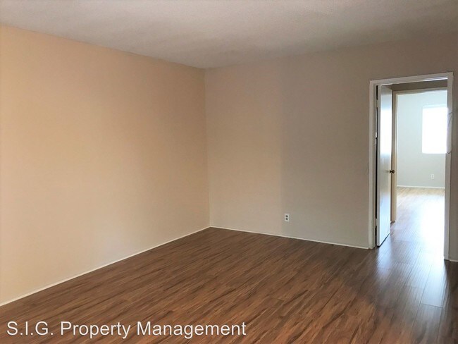 Foto del edificio - 1124-1126 E Doran St