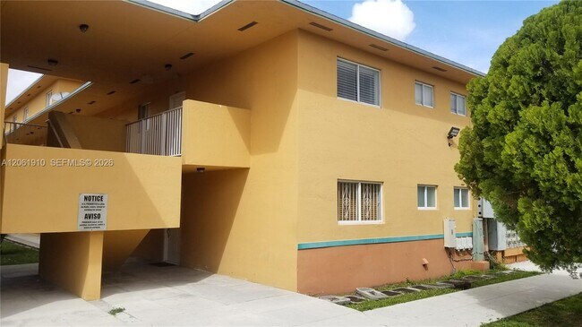 Foto del edificio - 2985 W 80th St