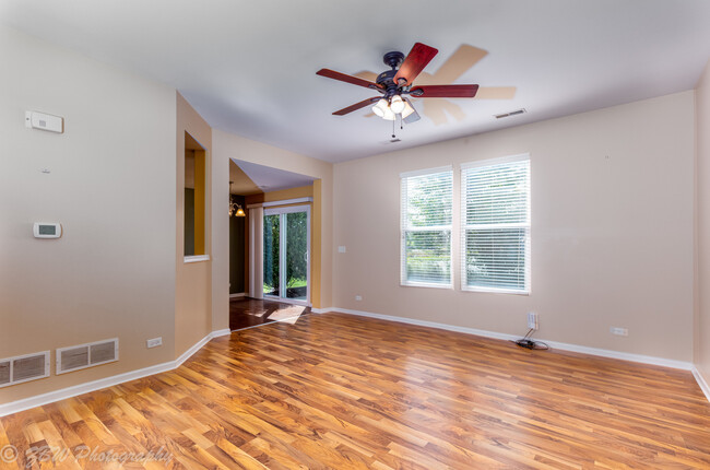 Building Photo - 609 Hawley Dr