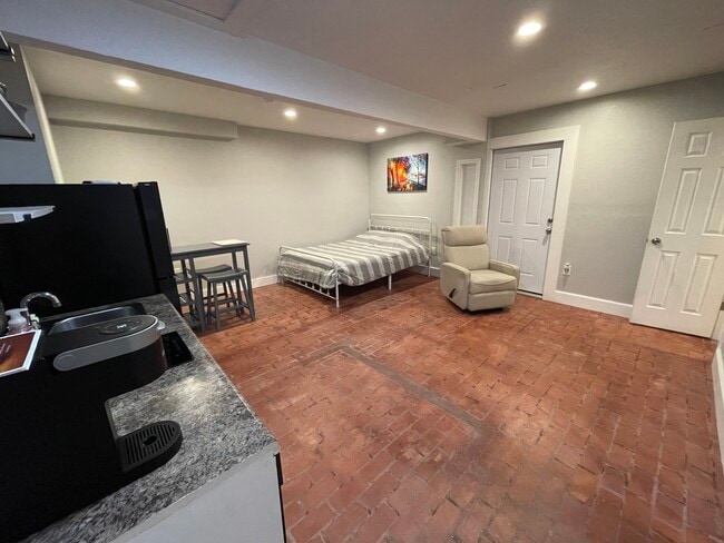 Building Photo - 12609 Cowboy Ln