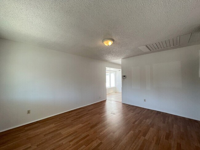 Foto del edificio - NewB SDS 445-447