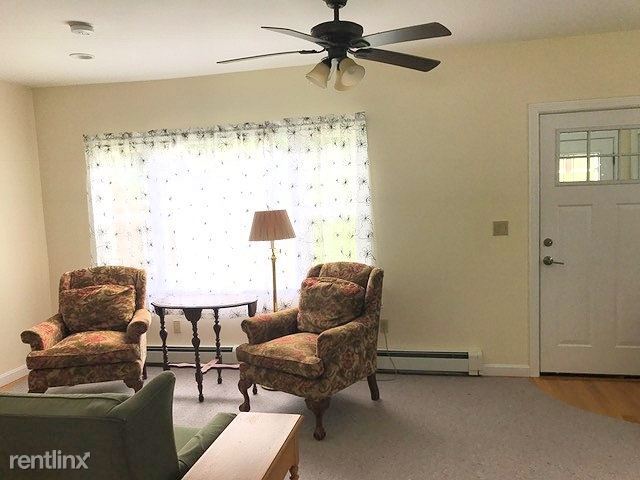Foto del edificio - 4 br, 1 bath House - 379 Plain St