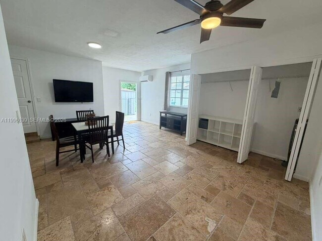 Foto del edificio - 2220 SW 125th Ct