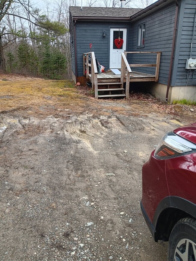 Building Photo - 332 Loggin Rd