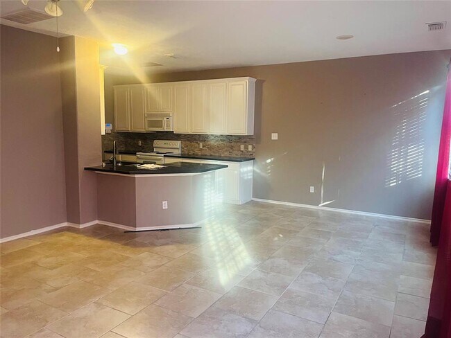 Building Photo - 6107 Shelbourne Park Ln