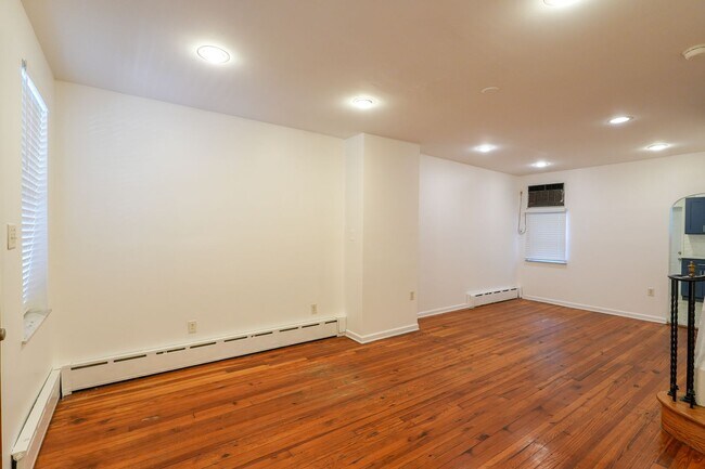 Foto del edificio - 2127 S Beechwood St