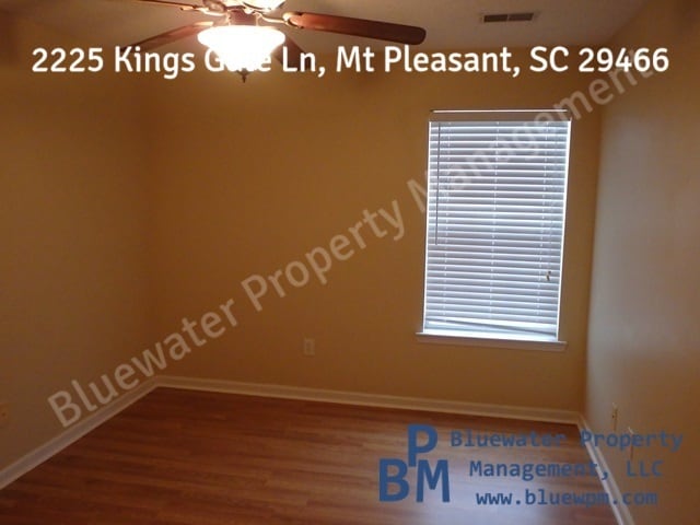 Building Photo - 2225 Kings Gate Ln