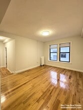 Building Photo - 19 Peterborough St