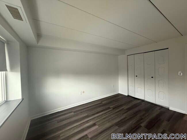 Foto del edificio - 55 Hill Rd