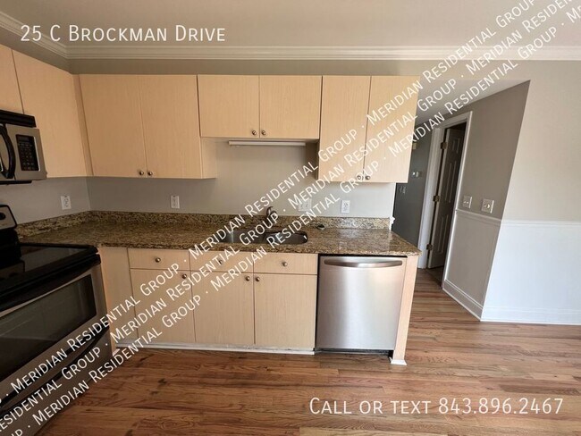 Foto del edificio - 25 Brockman Dr