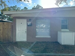 Building Photo - 8728 N Mandarine Pl