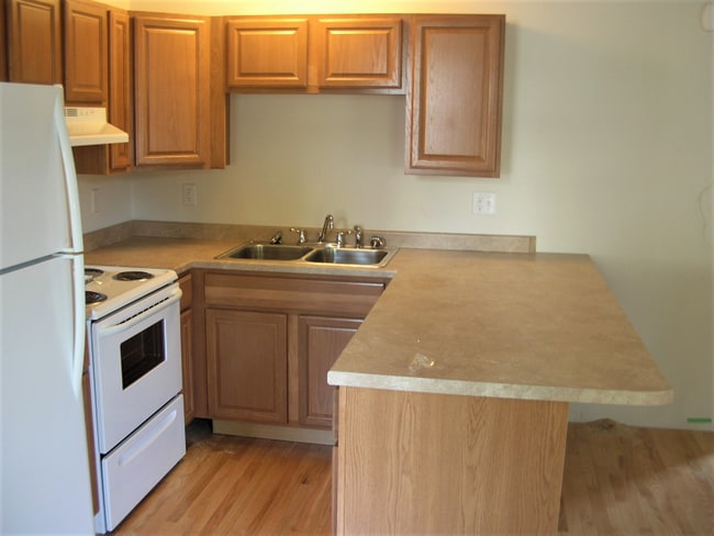 Building Photo - 97 N Winooski Ave