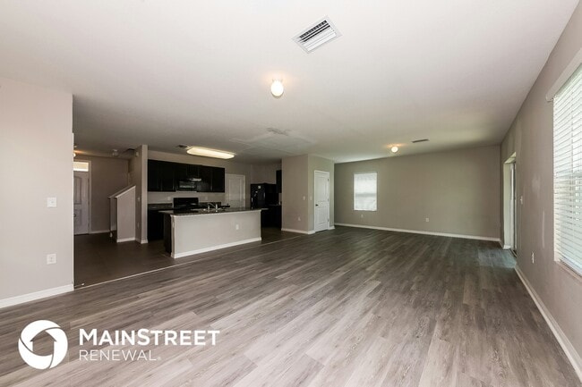 Building Photo - 5012 San Palermo Dr