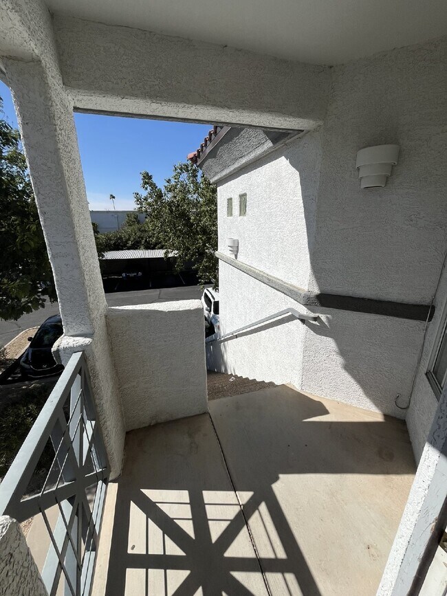 Foto del edificio - Charming Scottsdale Condo: Your Perfect Bl...