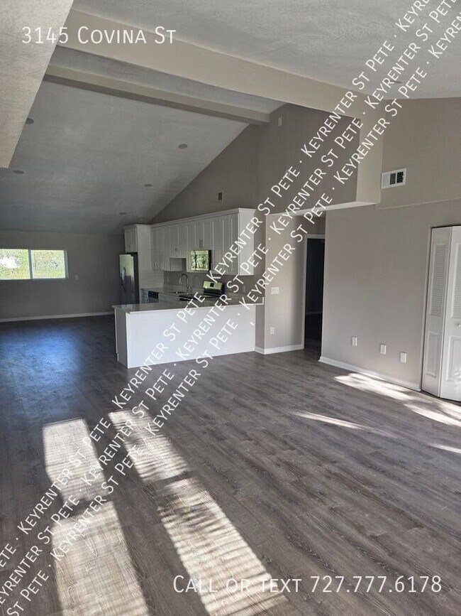Foto del edificio - 3145 Covina St