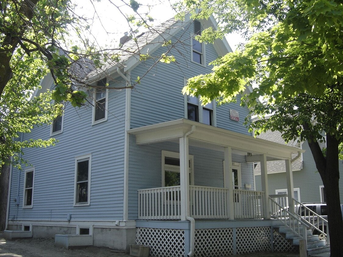 1001 S State - 1001 S State